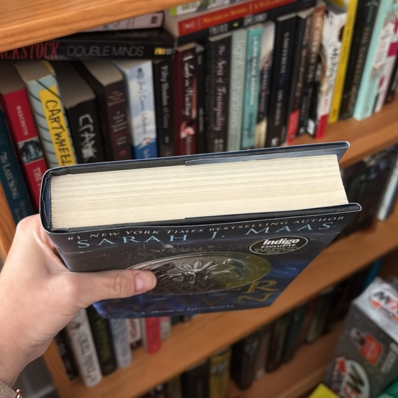 Tower of Dawn - Sarah J Maas original hardcover Indigo exclusive - Picture 2 of 5